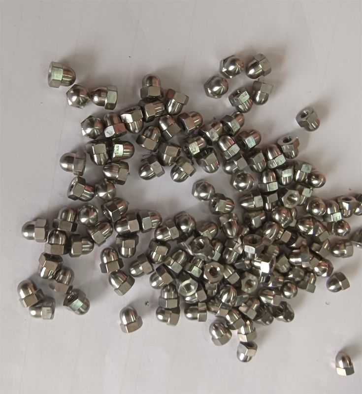 Nueces de titanio personalizadas M2 M4 M6 M8 M10 M12 Cabeza de cúpula